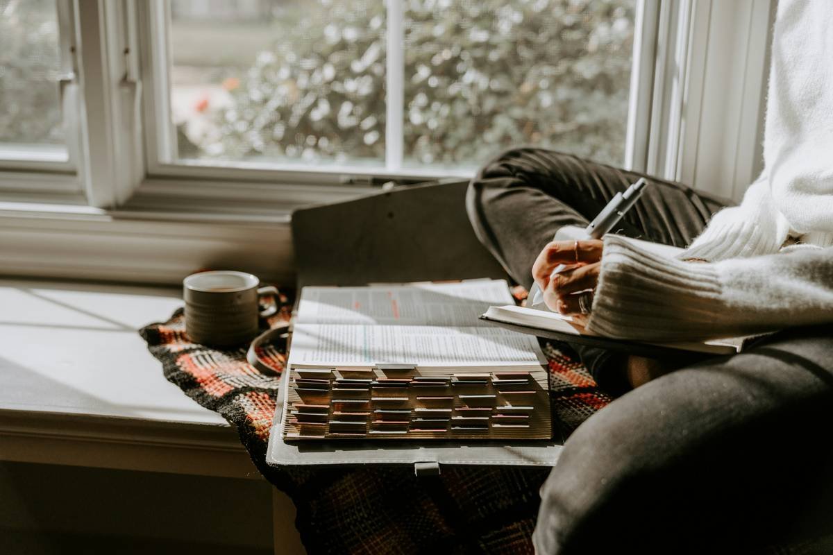 4 Simple Habits for Maintaining Mental Health Balance (That Actually Stick)